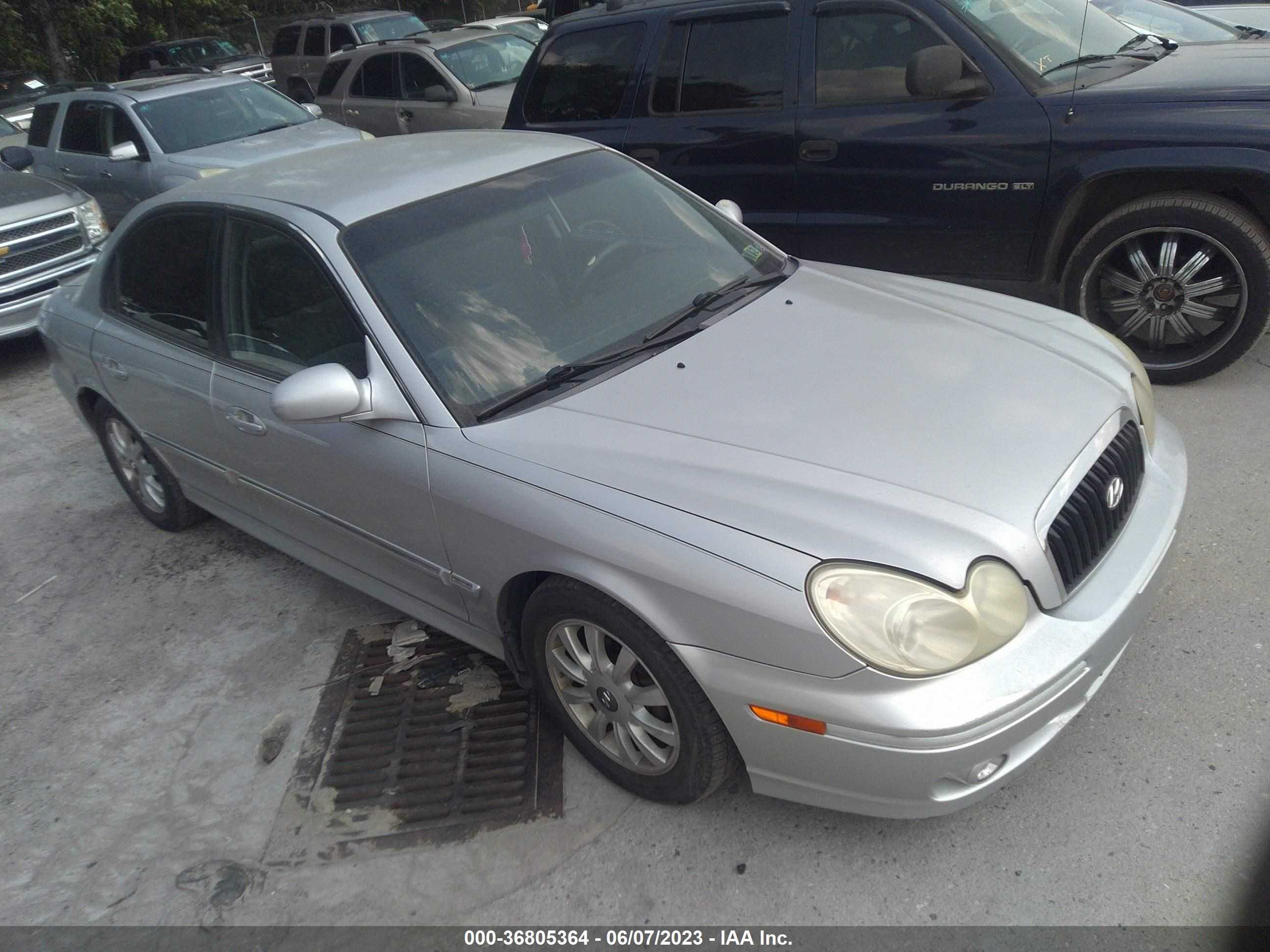 HYUNDAI SONATA 2004 kmhwf35h94a919385