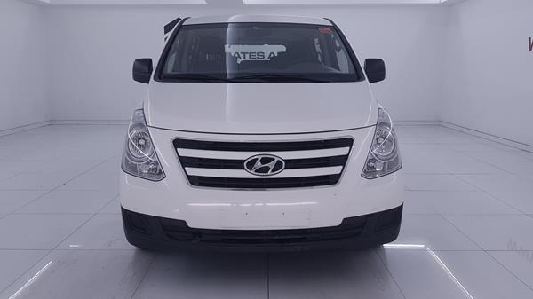 HYUNDAI H1 2017 kmhwg81r8hu853621