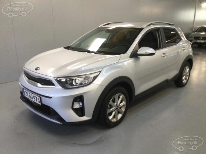 KIA STONIC SUV 2019 knad6811al6328728