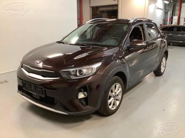 KIA STONIC SUV 2019 knad6811al6330233