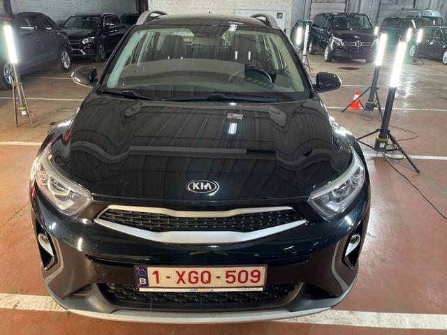 KIA STONIC FL'20 2019 knada814al6329685