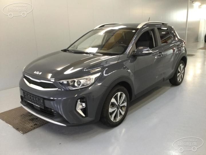 KIA STONIC SUV 2021 knada817gn6596820