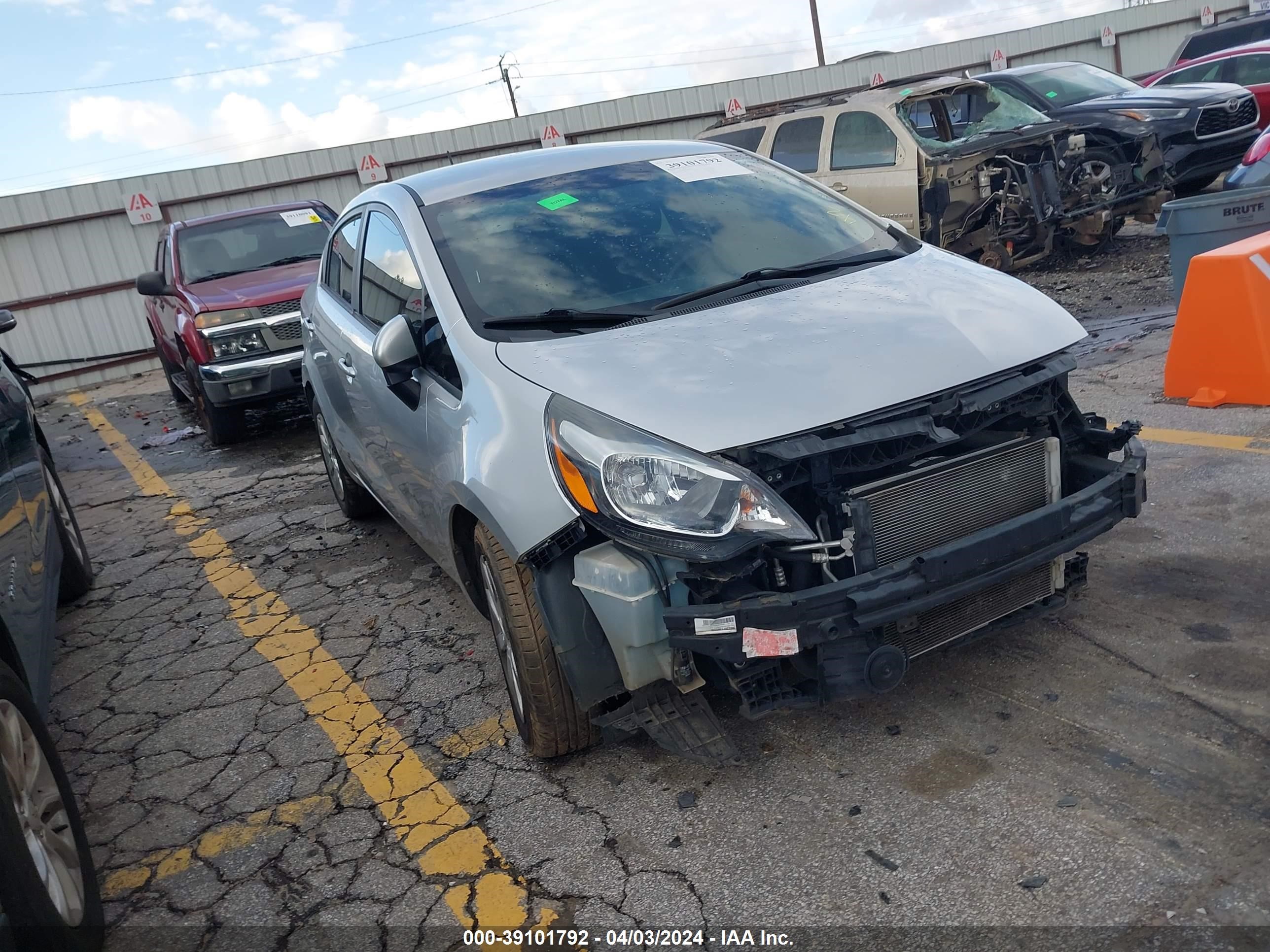 KIA RIO 2015 knadm4a35f6520610