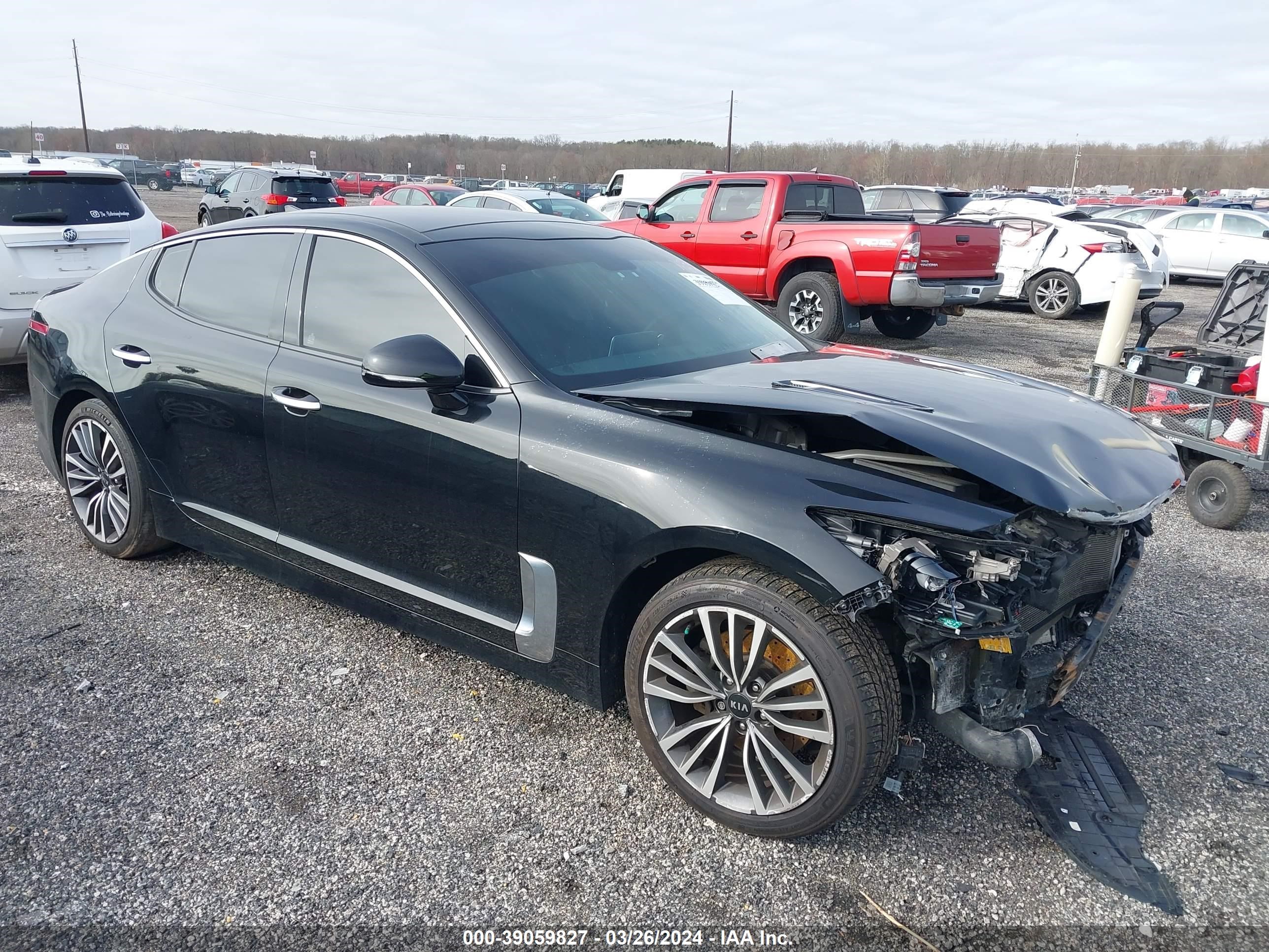 KIA STINGER 2018 knae25laxj6014873