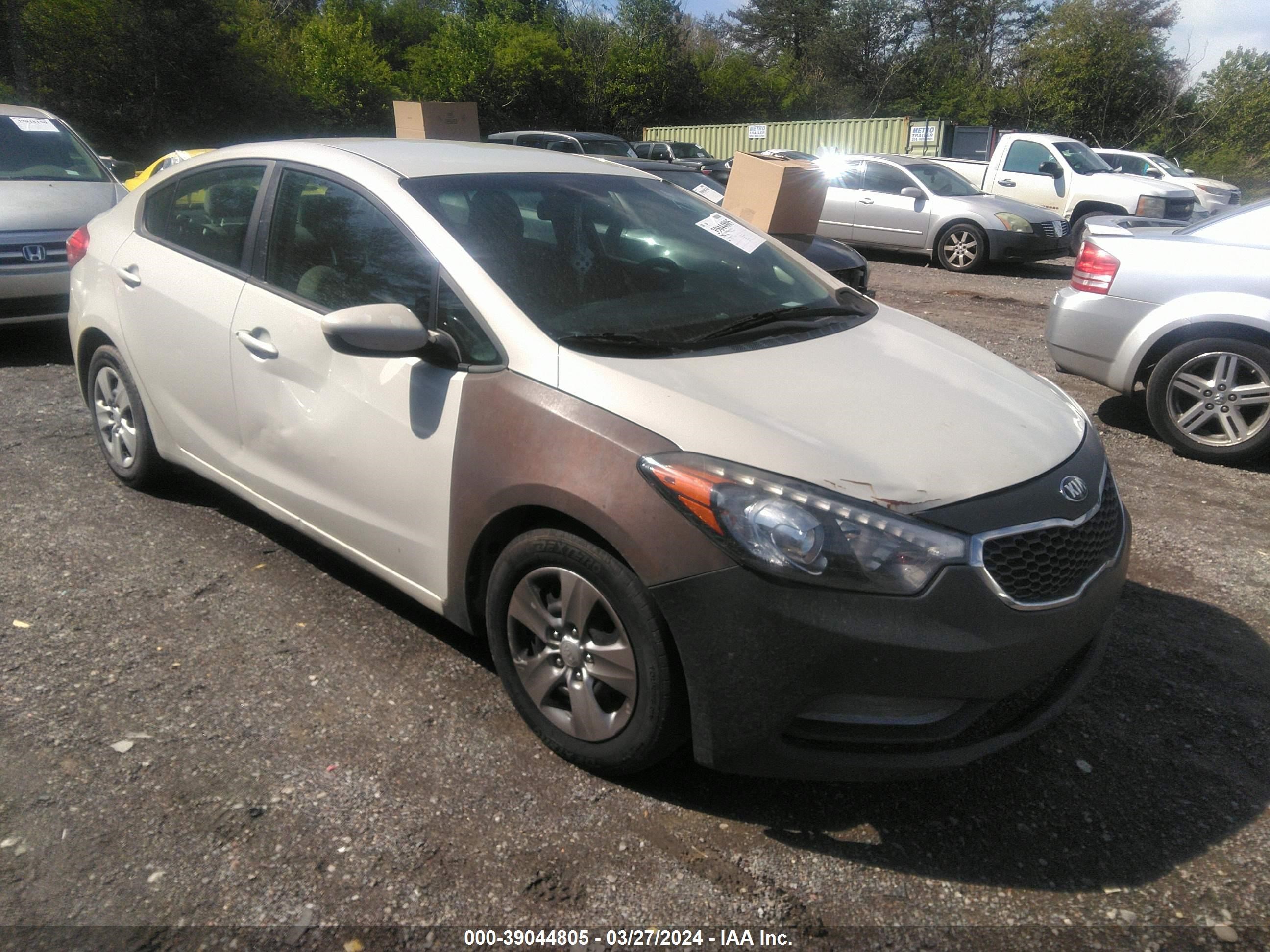 KIA FORTE 2015 knafk4a68f5403893