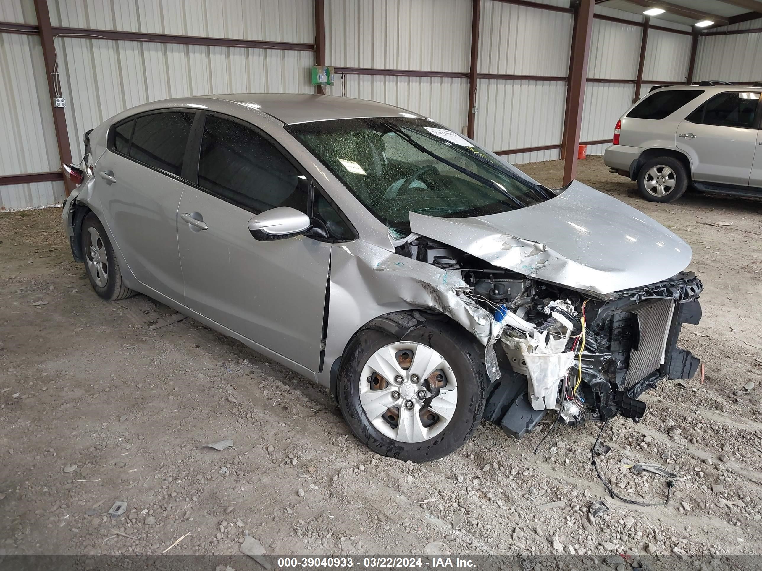 KIA FORTE 2016 knafk4a68g5605103