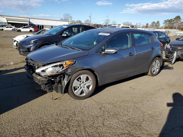 KIA FORTE LX 2016 knafk5a81g5585431