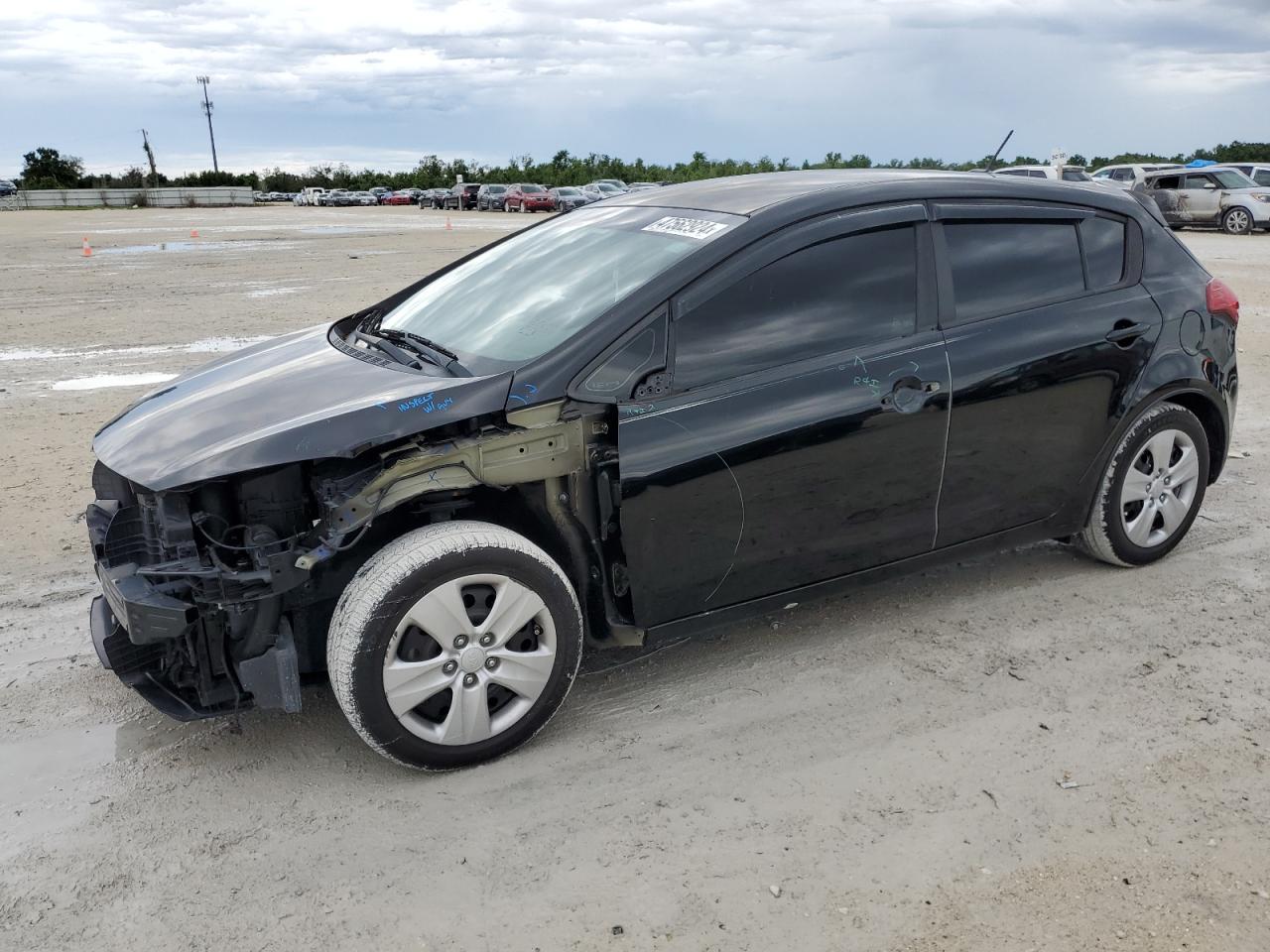 KIA FORTE 2016 knafk5a84g5630572