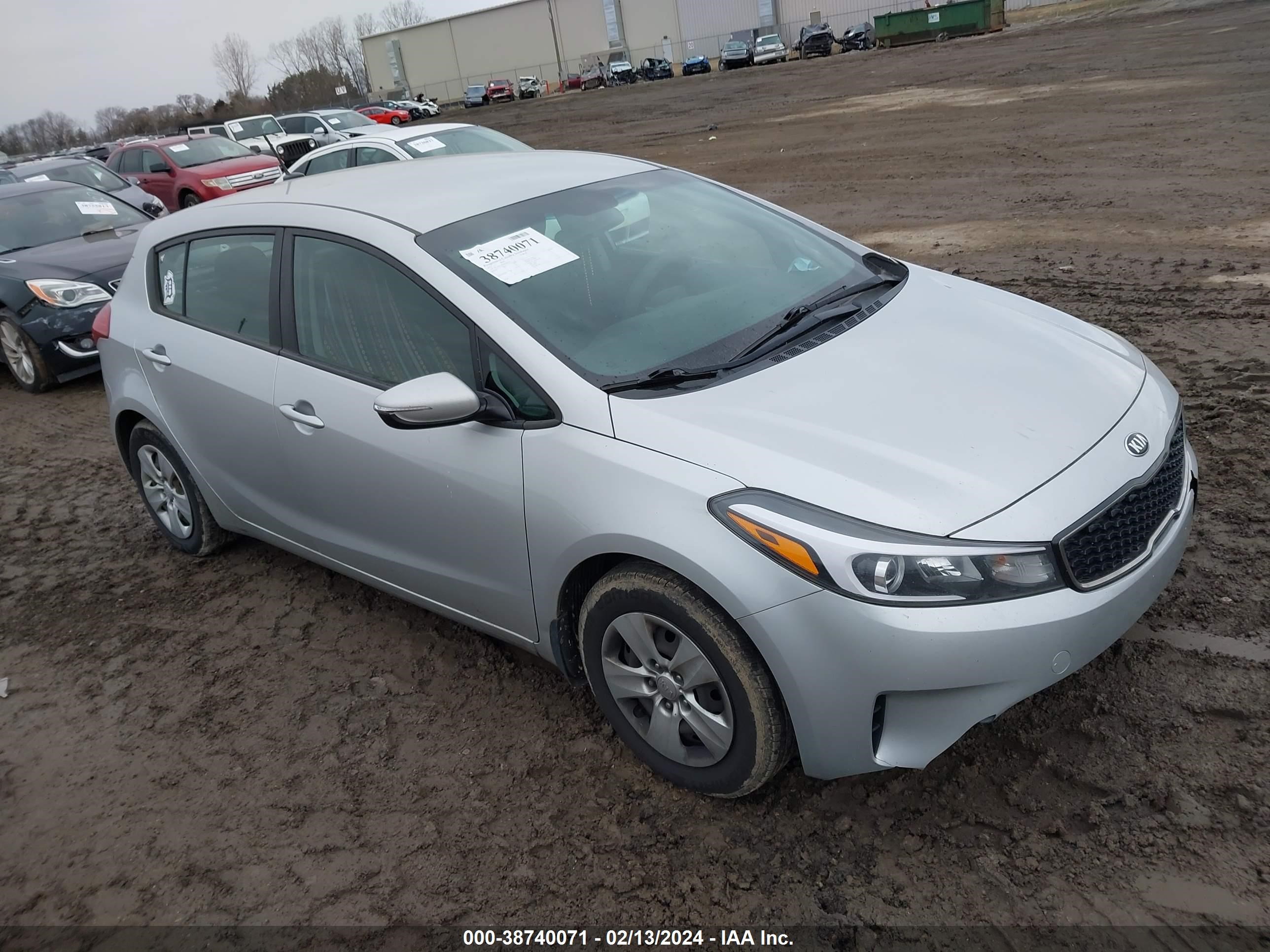 KIA FORTE 2017 knafk5a85h5705121