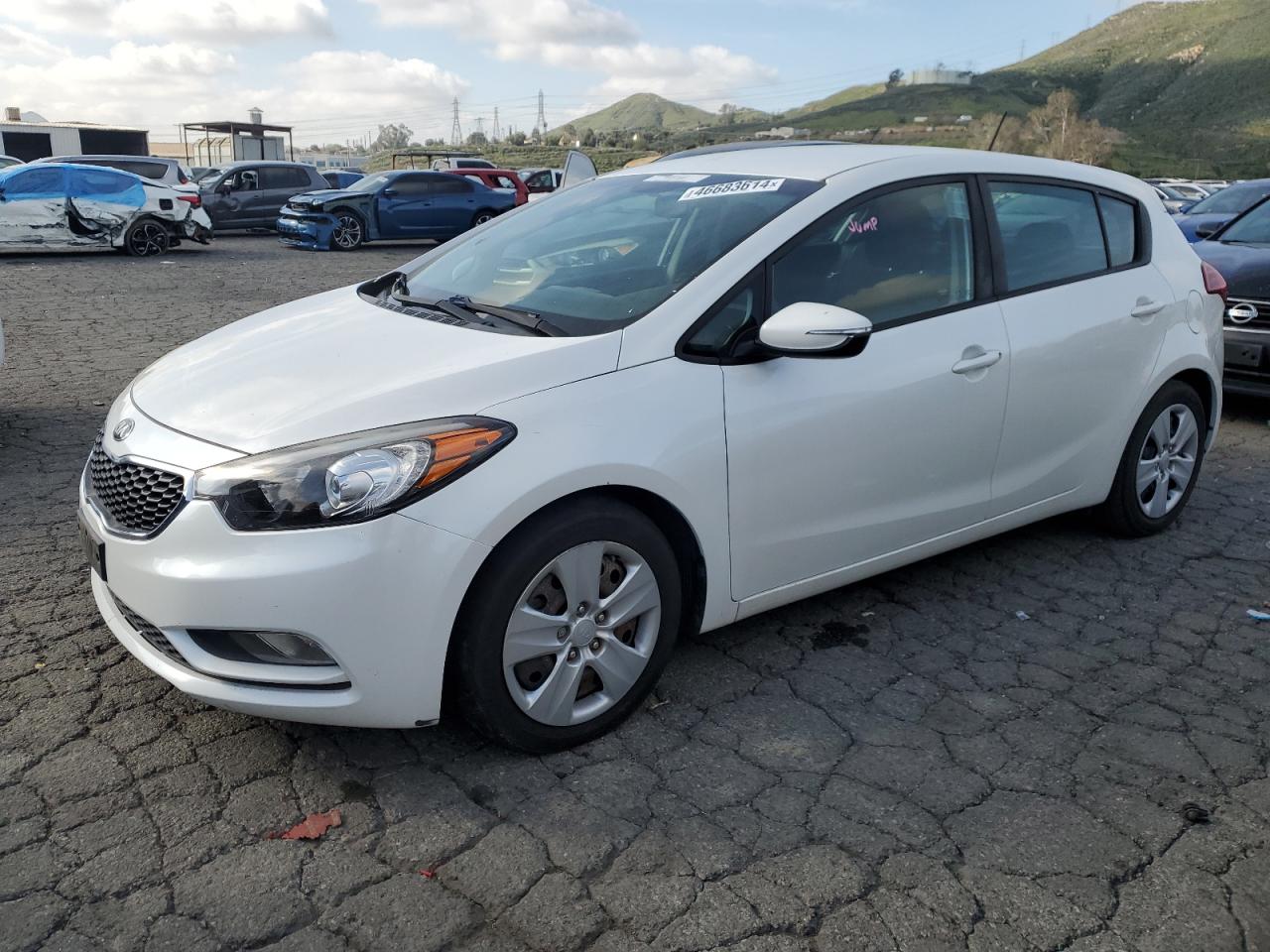 KIA FORTE 2016 knafk5a86g5604703