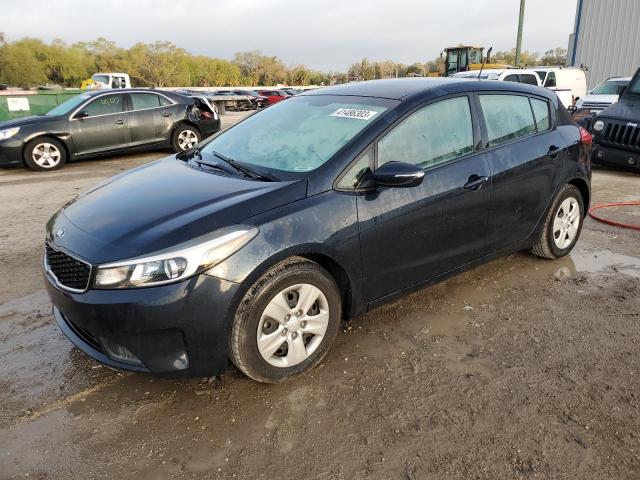 KIA FORTE LX 2017 knafk5a88h5677394