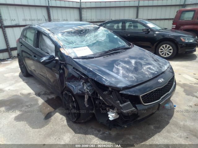 KIA FORTE5 2017 knafk5a89h5687481