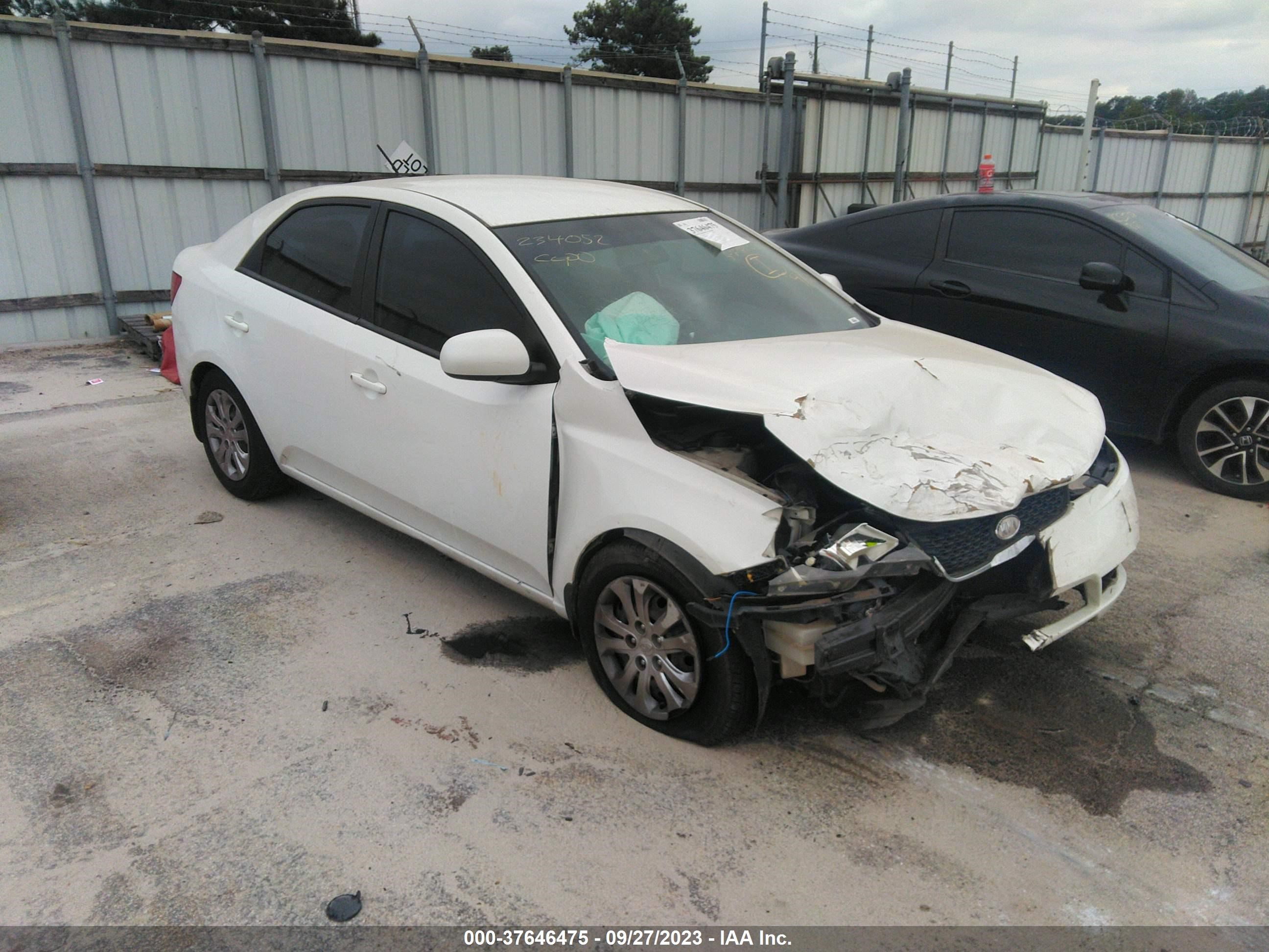 KIA FORTE 2013 knaft4a28d5708477