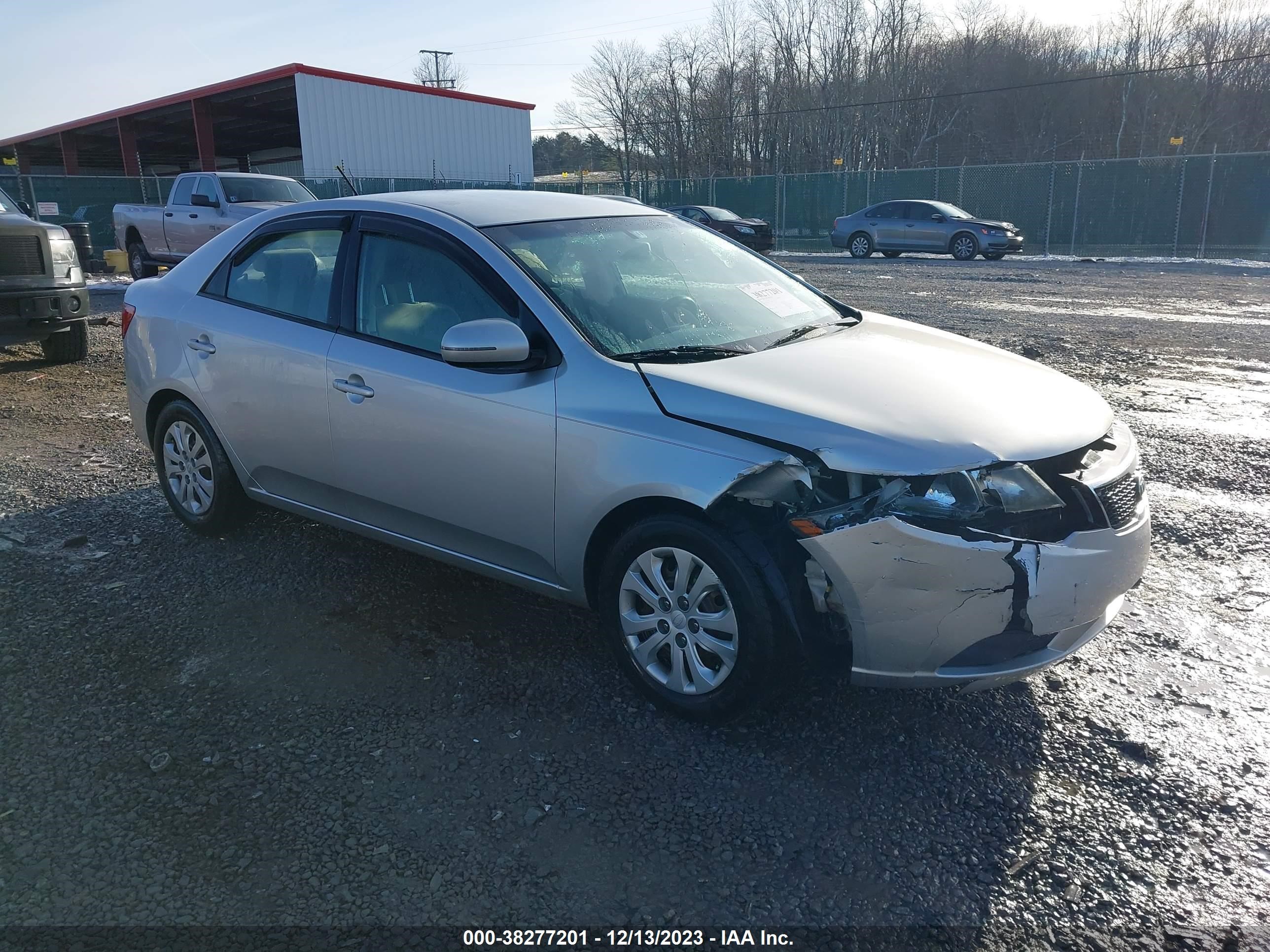 KIA FORTE 2011 knafu4a21b5358281