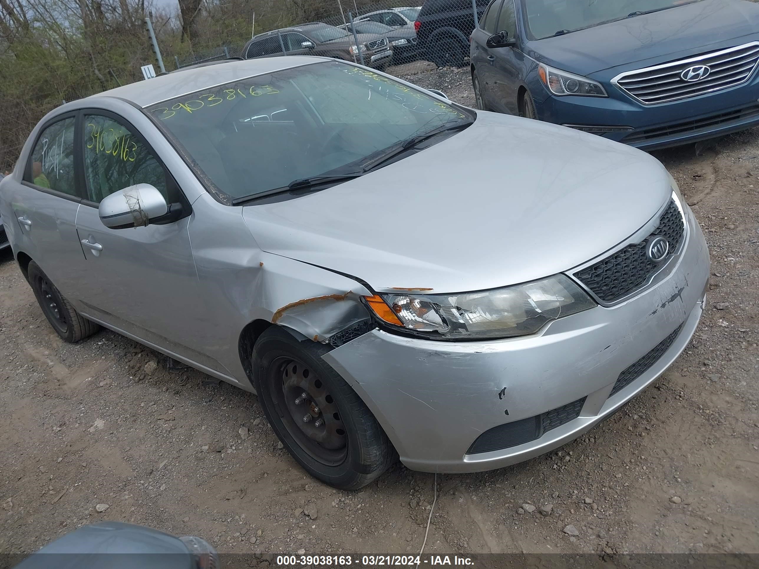 KIA FORTE 2013 knafu4a21d5695617