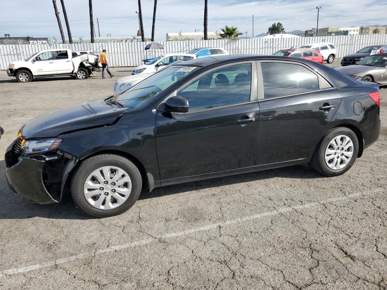 KIA FORTE 2013 knafu4a23d5722011