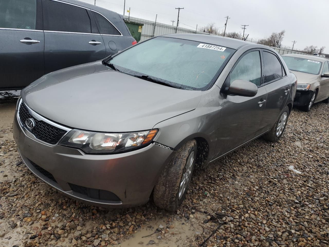 KIA FORTE 2011 knafu4a24b5433135