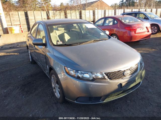 KIA FORTE 2011 knafu4a26b5332484