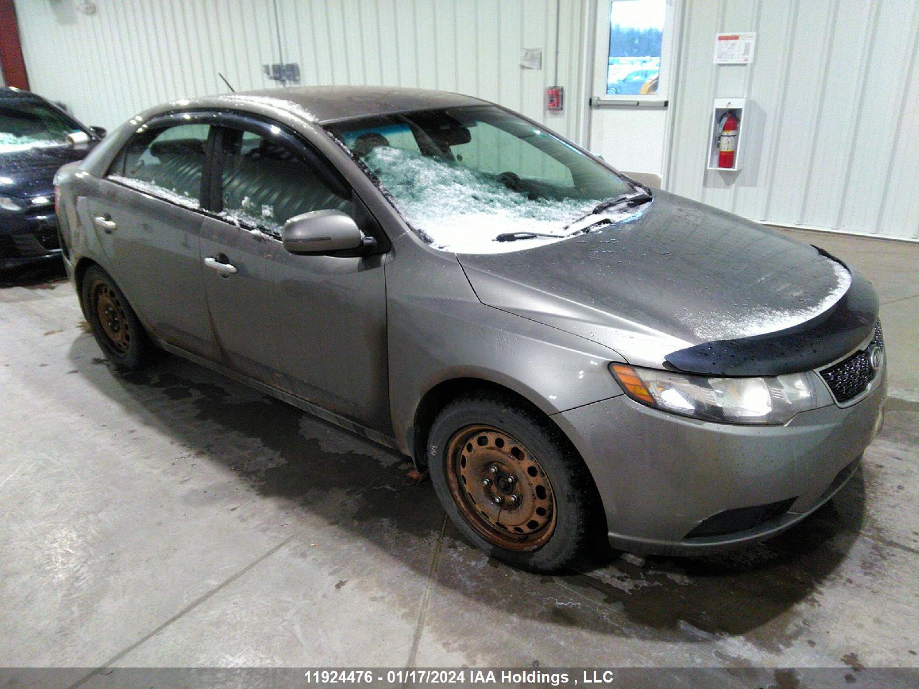 KIA FORTE 2011 knafu4a29b5320491