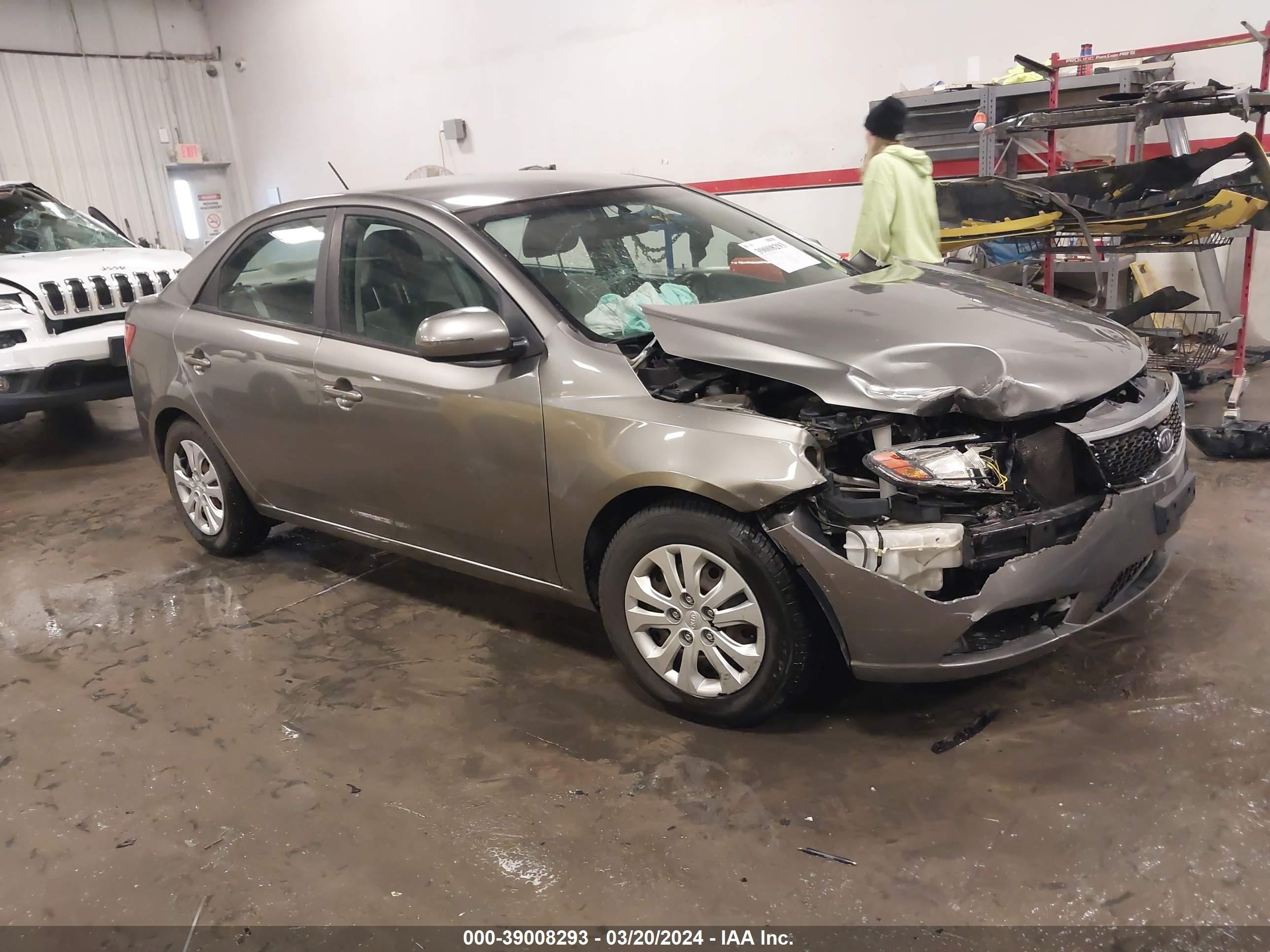 KIA FORTE 2012 knafu4a29c5601983