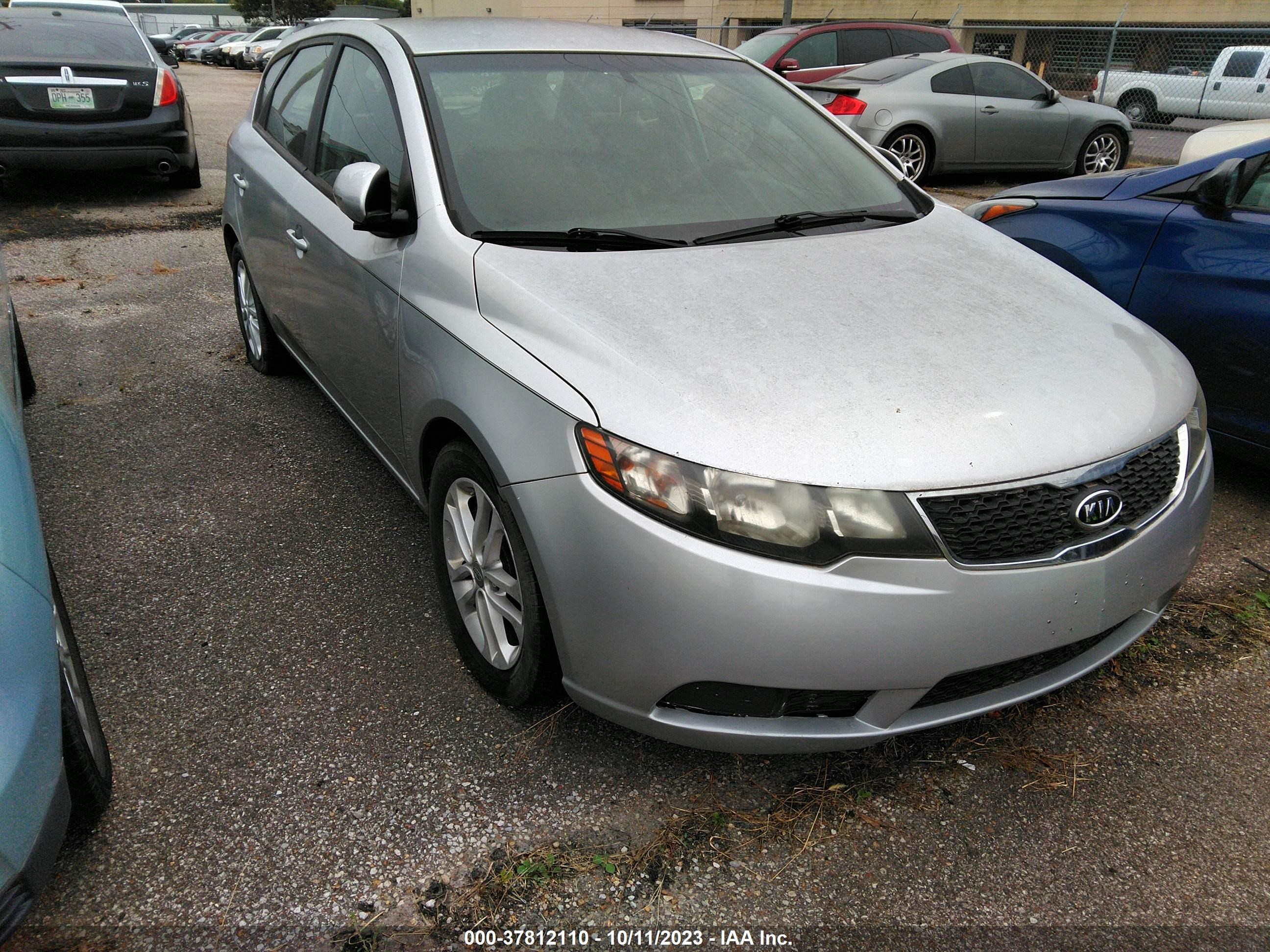 KIA FORTE 2012 knafu5a29c5587136