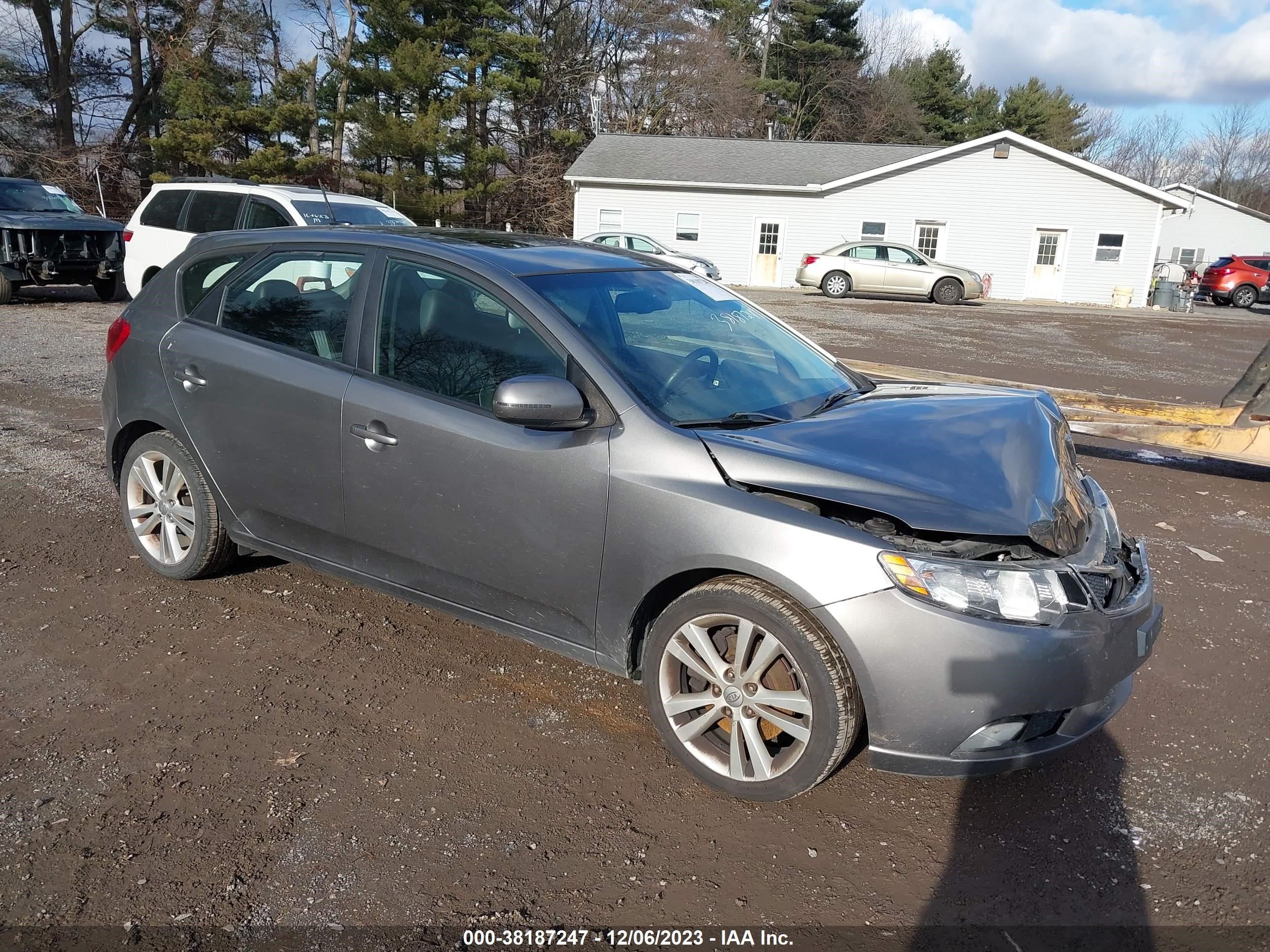 KIA FORTE 2011 knafw5a30b5396481