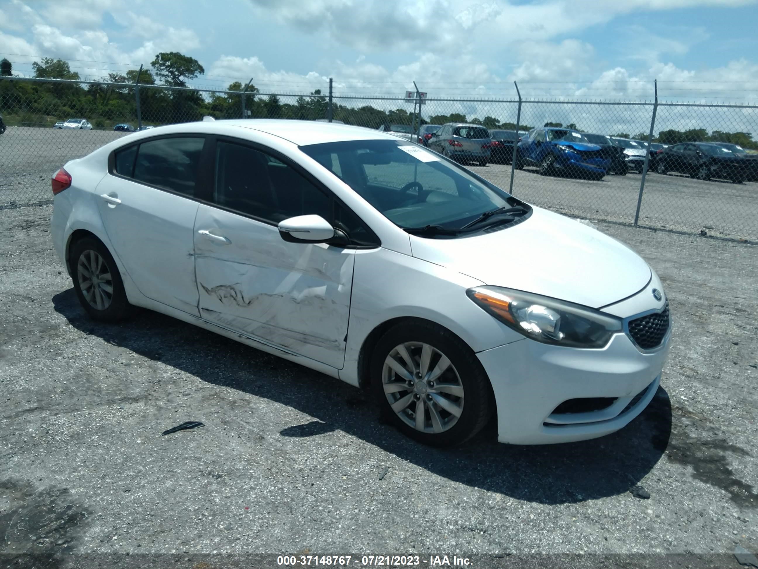 KIA FORTE 2015 knafx4a64f5355987