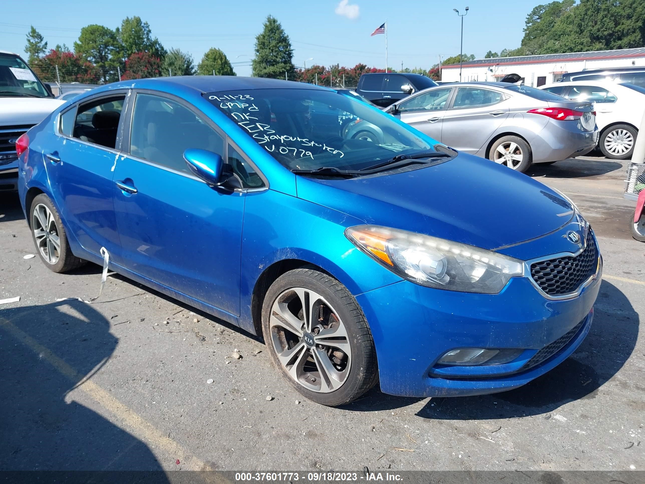 KIA FORTE 2015 knafx4a89f5290779