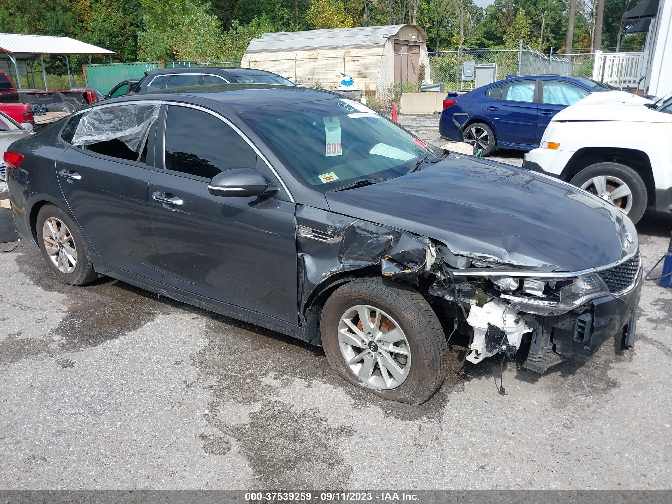 KIA OPTIMA LX 2018 knagt4l30j5212093