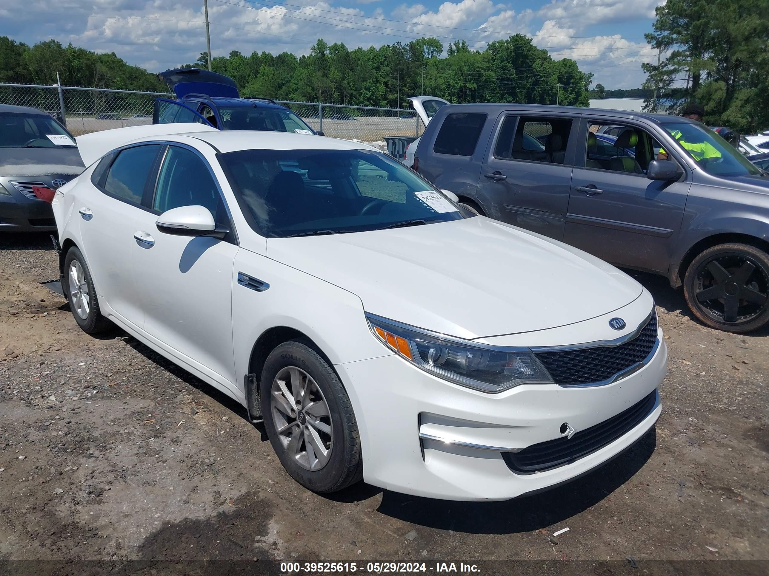 KIA OPTIMA 2017 knagt4l38h5177720