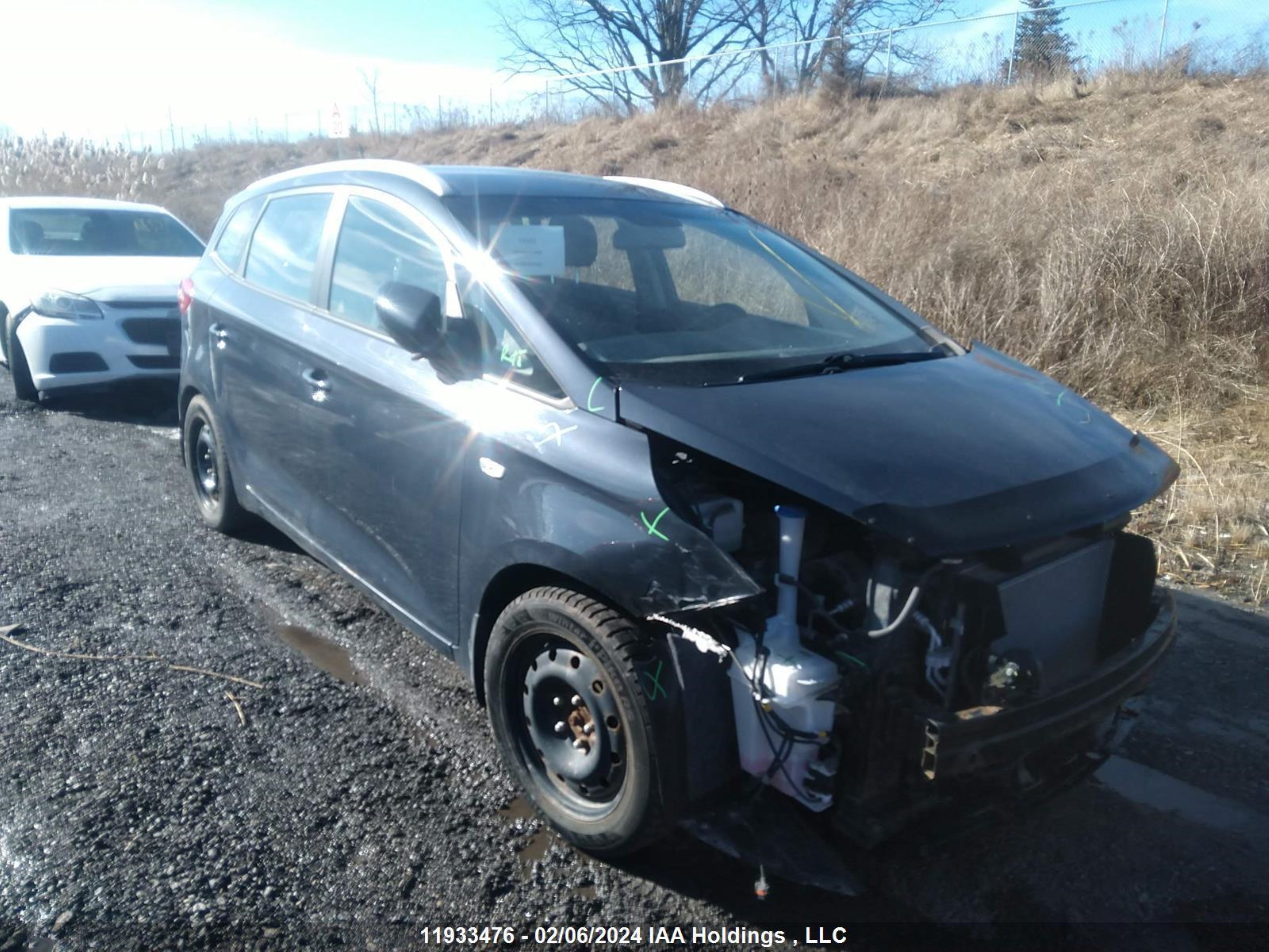 KIA RONDO 2014 knaht8a37e7059009