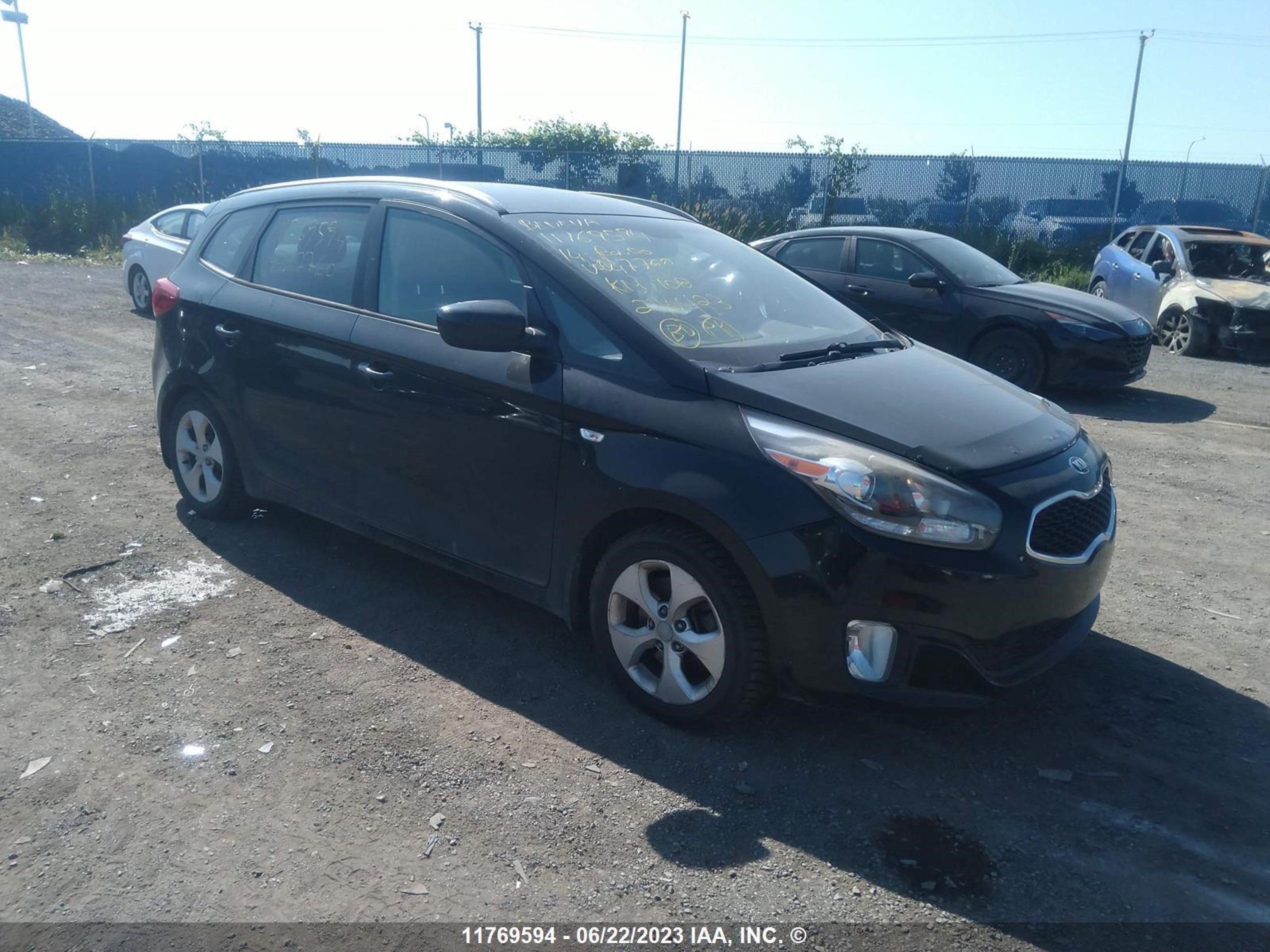 KIA RONDO 2014 knaht8a38e7047760