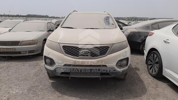 KIA SORENTO 2010 knaku8137a5073131