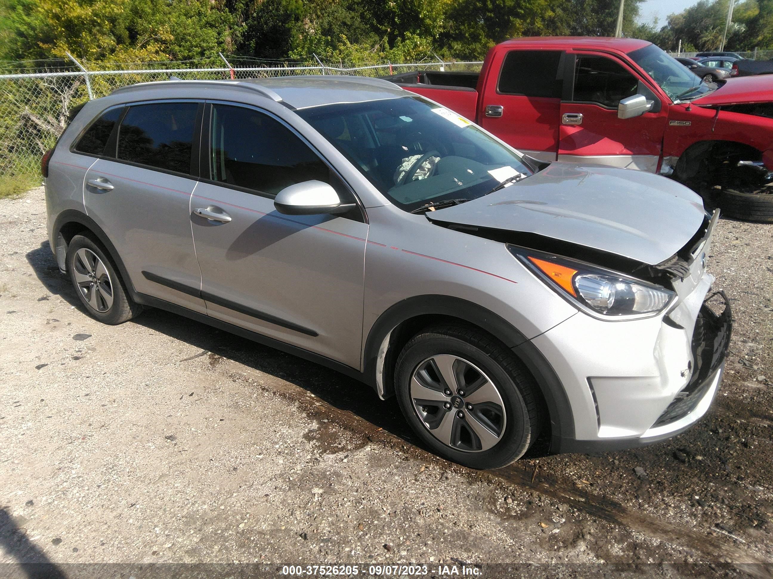 KIA NIRO 2019 kndcb3lc4k5347108