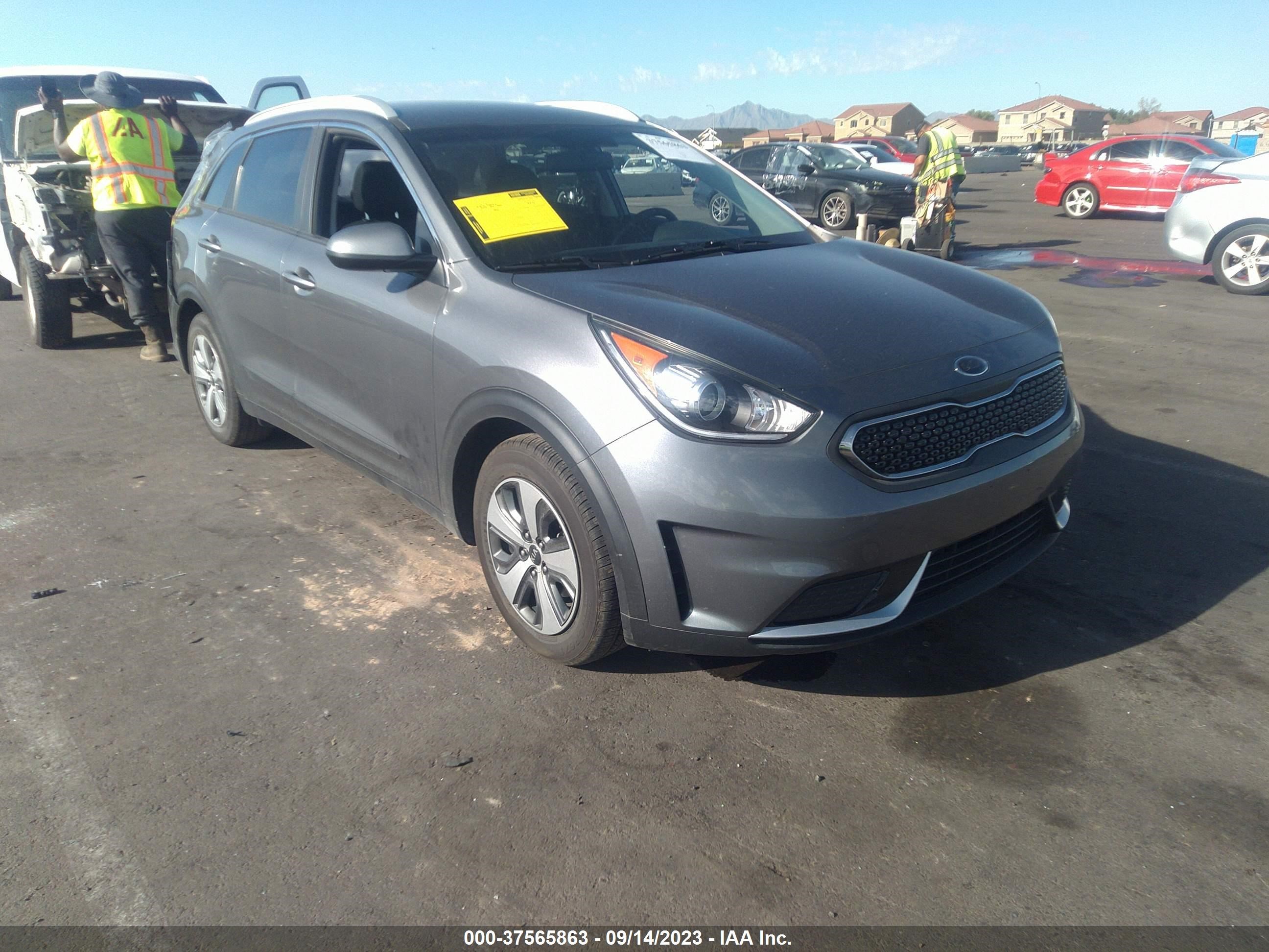 KIA NIRO 2018 kndcb3lc6j5161455