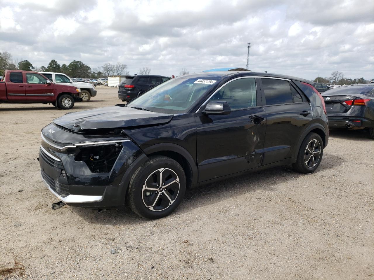 KIA NIRO 2023 kndcp3lexp5069941