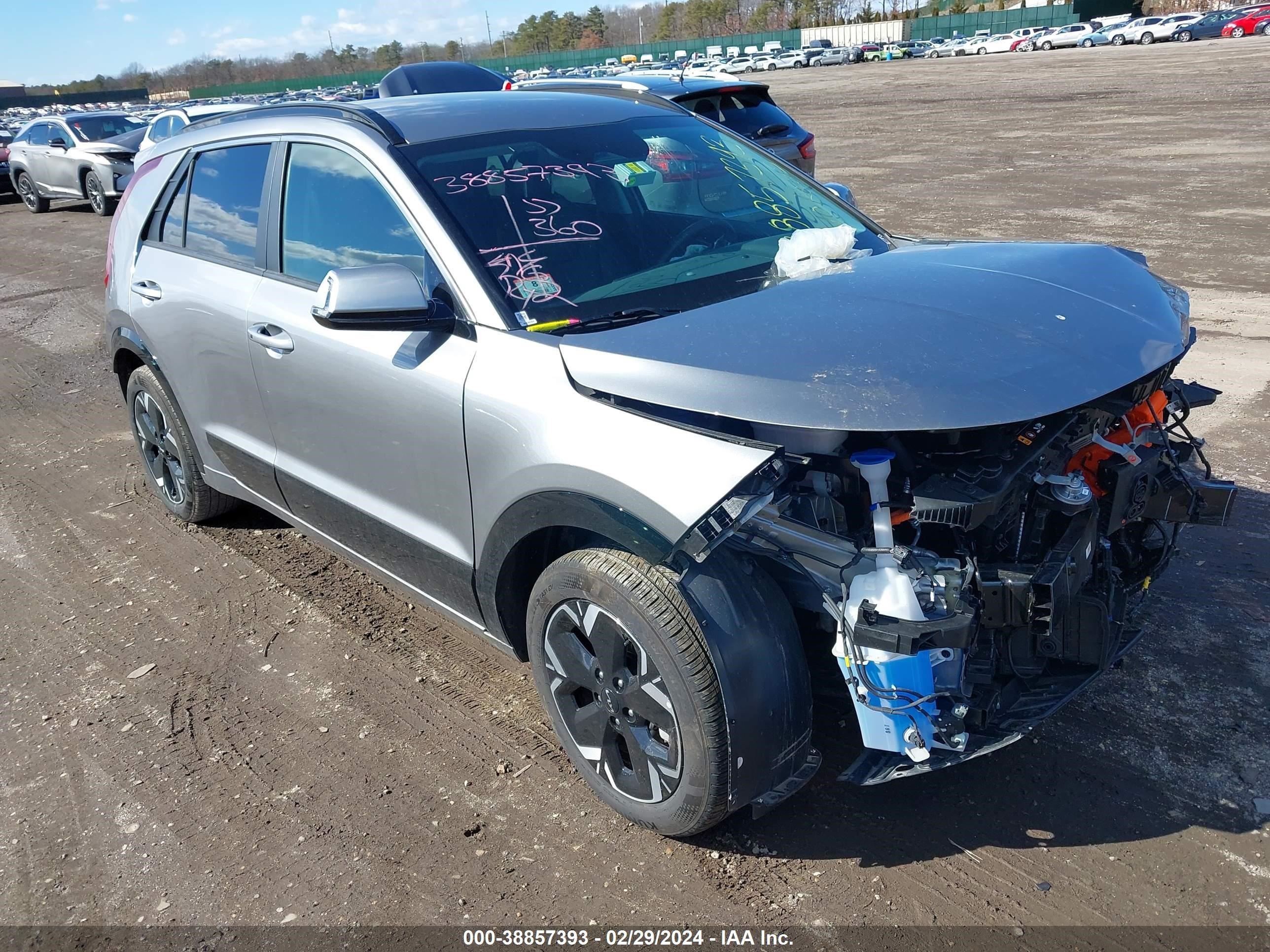 KIA NIRO 2023 kndcr3l16p5045952