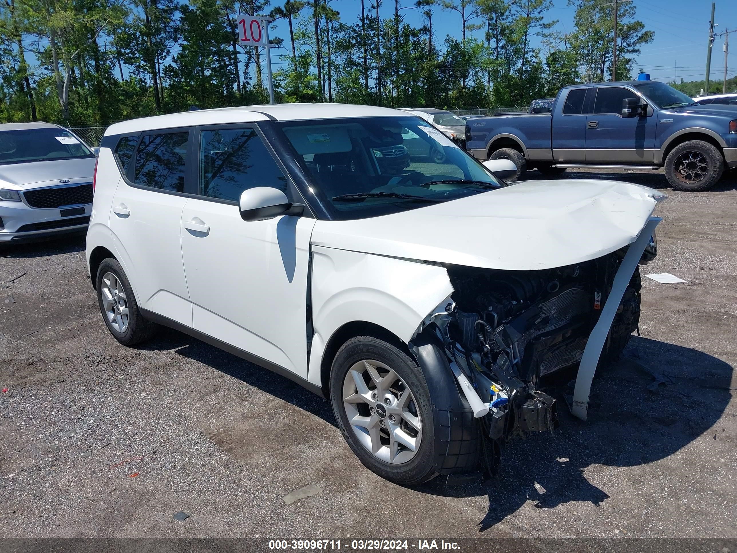 KIA SOUL 2023 kndj23au5p7870605