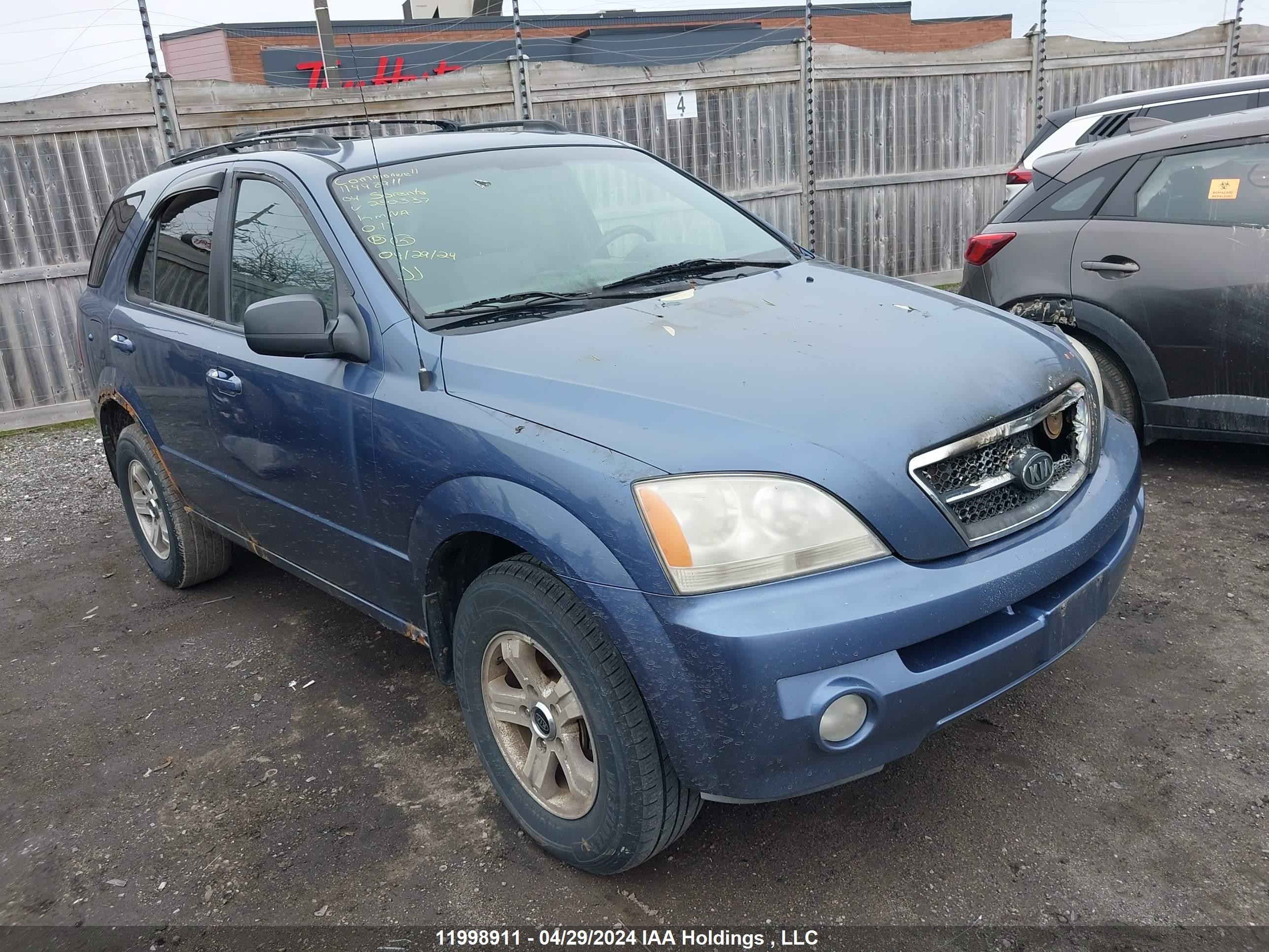 KIA SORENTO 2004 kndjc733745250337