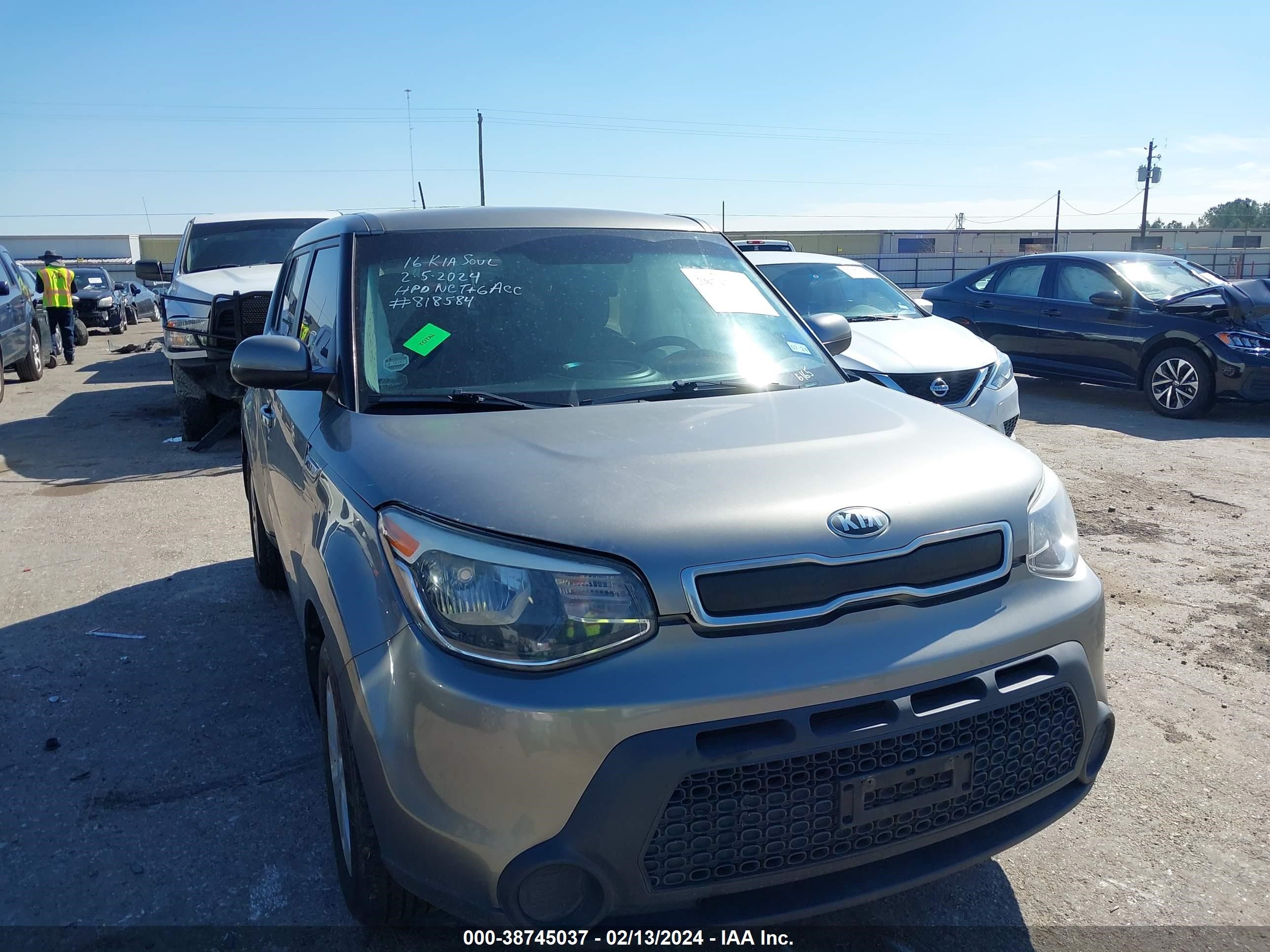 KIA SOUL 2016 kndjn2a20g7306165