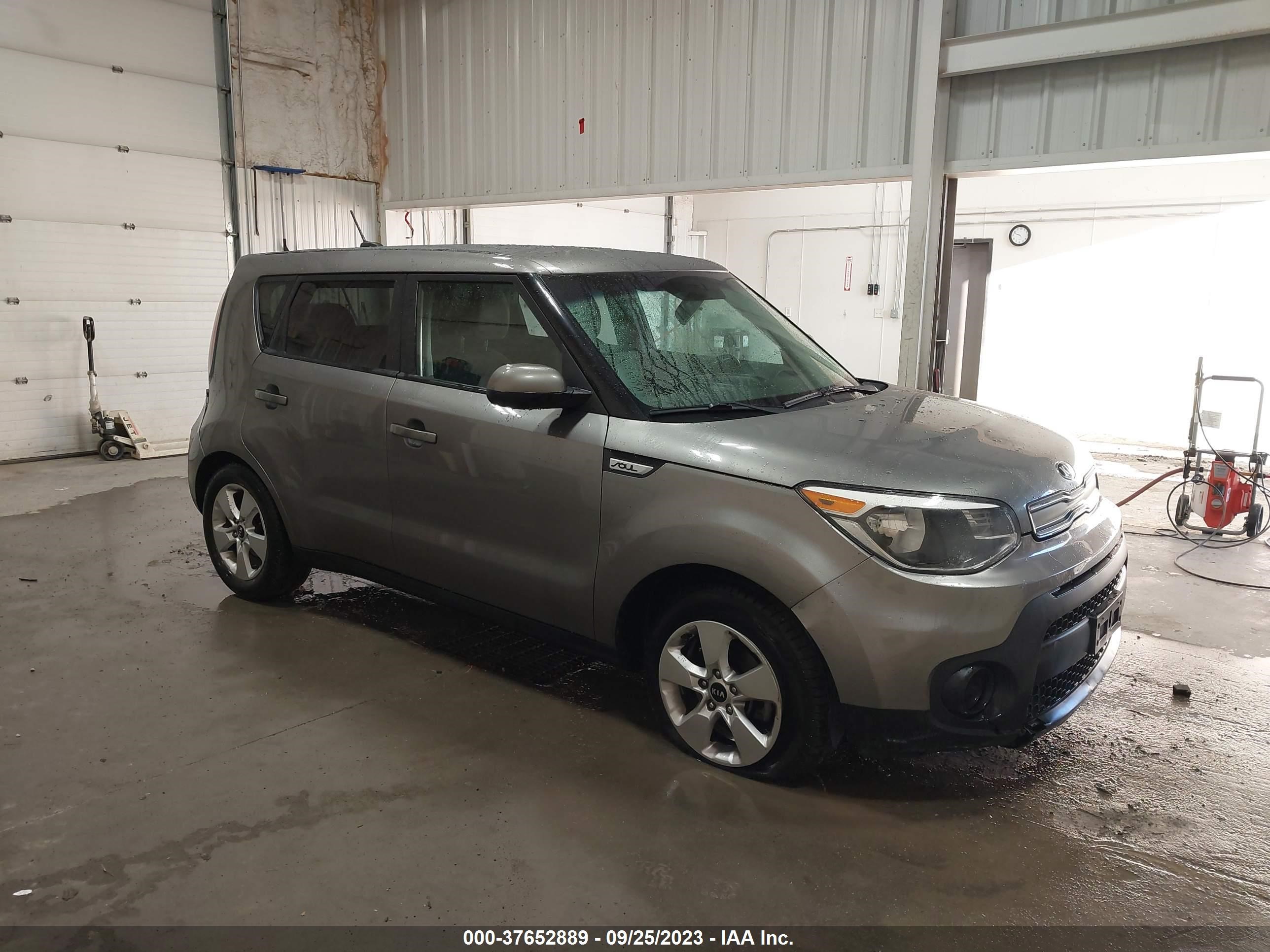 KIA SOUL 2017 kndjn2a20h7470842