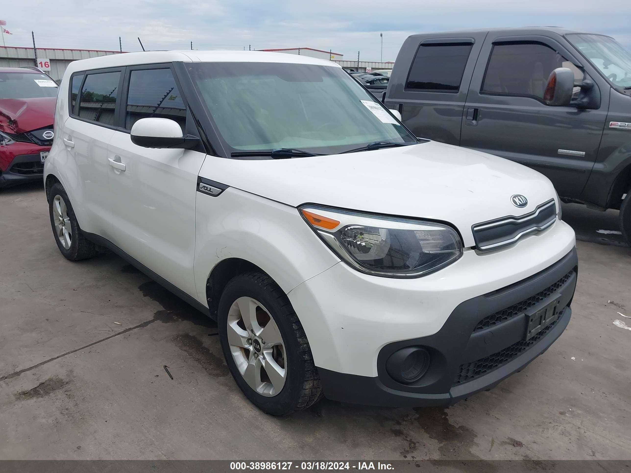 KIA SOUL 2018 kndjn2a21j7543402