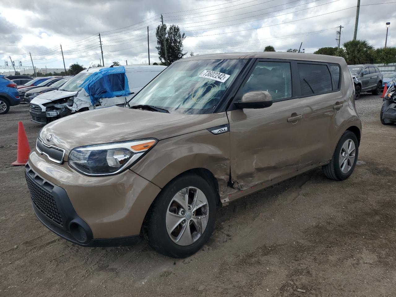 KIA SOUL 2015 kndjn2a22f7155084