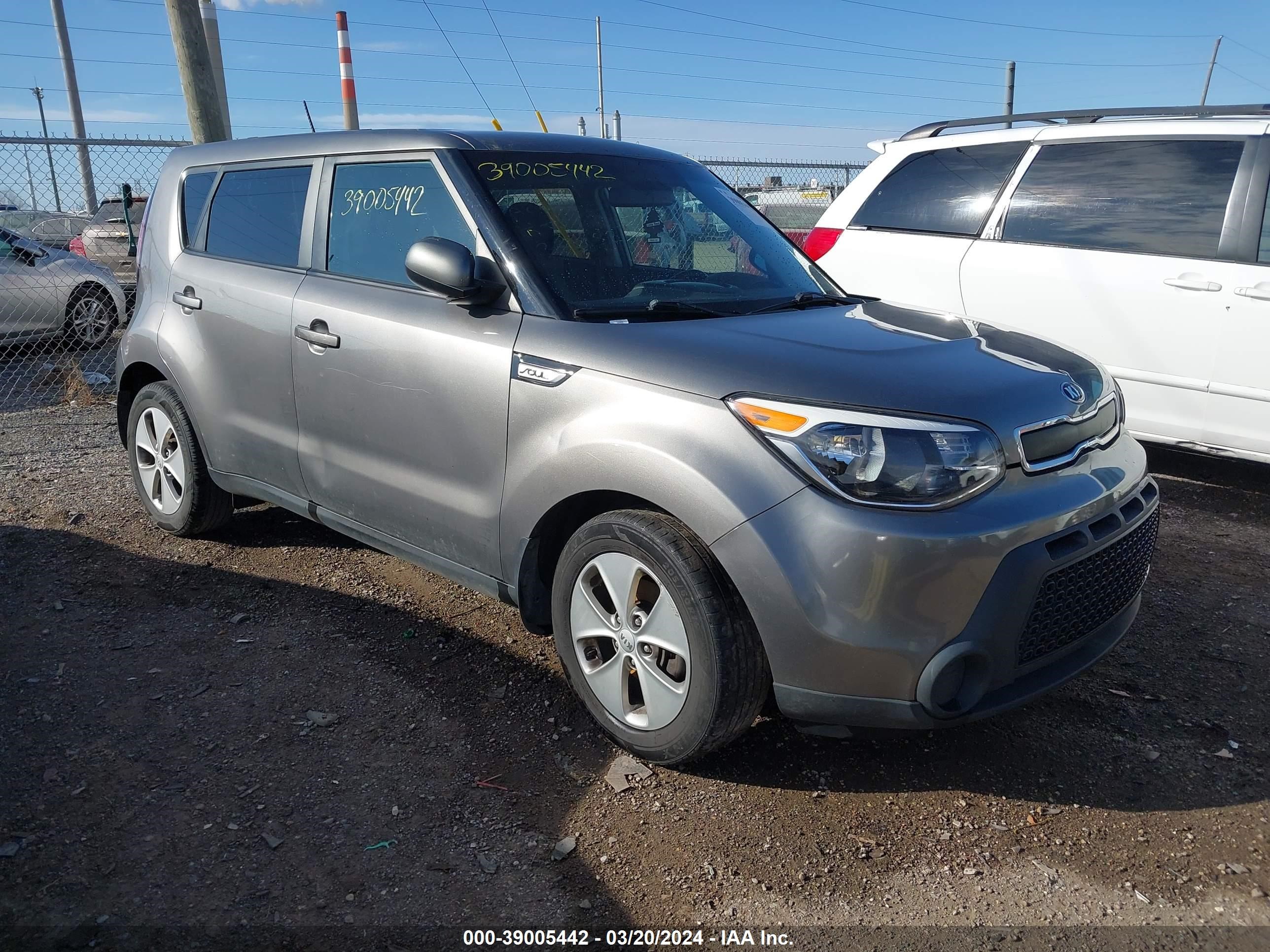 KIA SOUL 2016 kndjn2a22g7351852