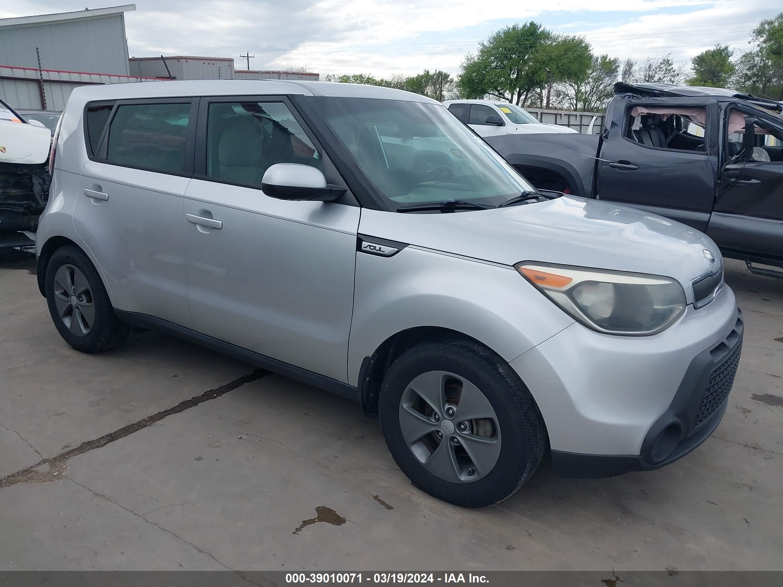 KIA SOUL 2015 kndjn2a24f7748512