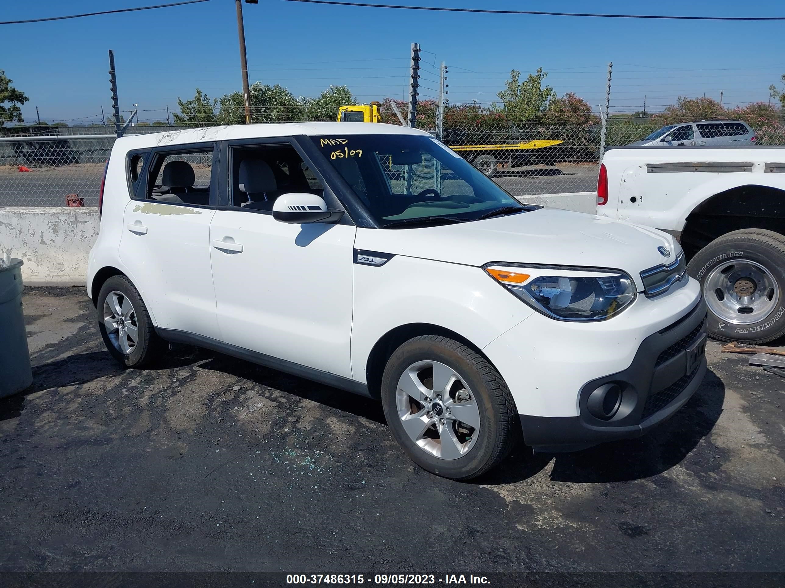 KIA SOUL 2017 kndjn2a25h7446407