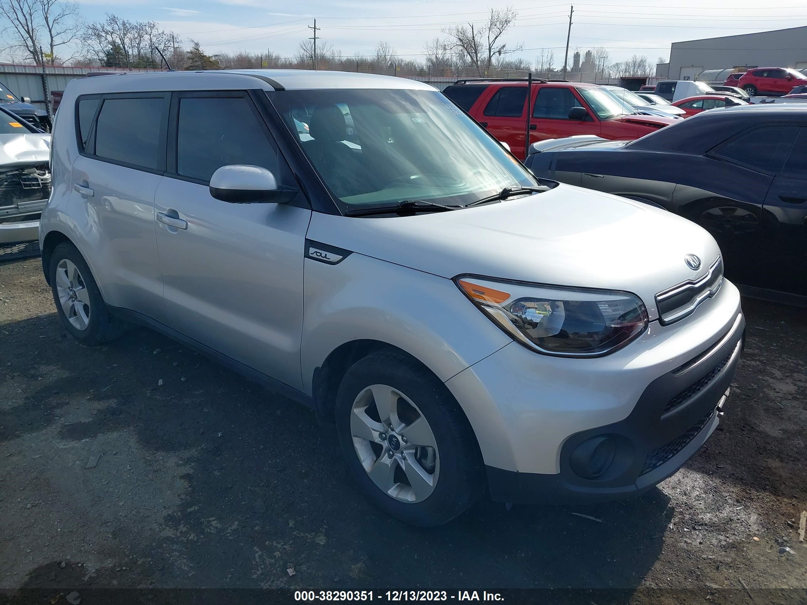 KIA SOUL 2018 kndjn2a25j7597785