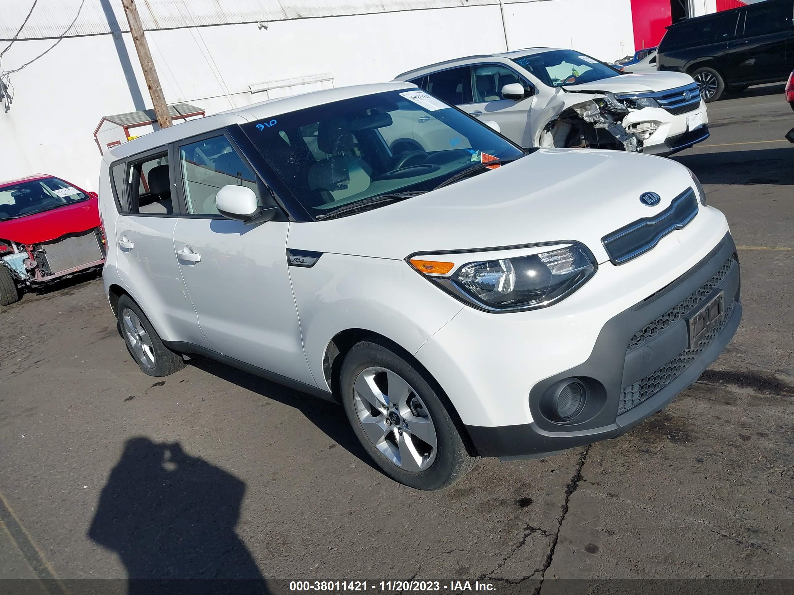 KIA SOUL 2018 kndjn2a27j7549172