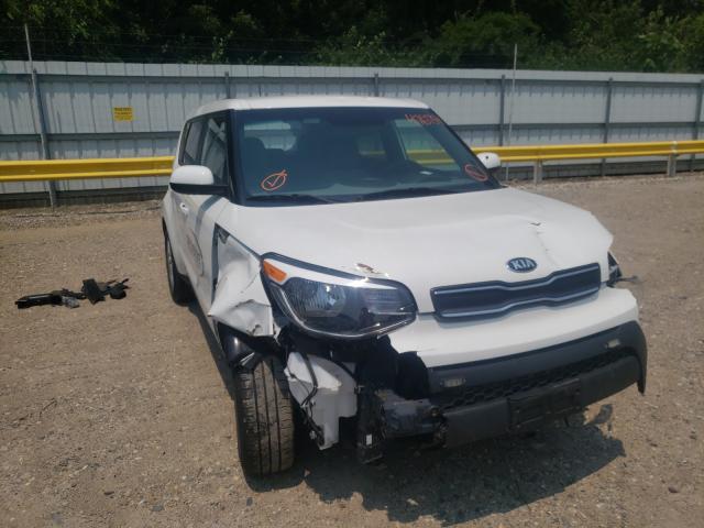 KIA SOUL 2018 kndjn2a27j7570829