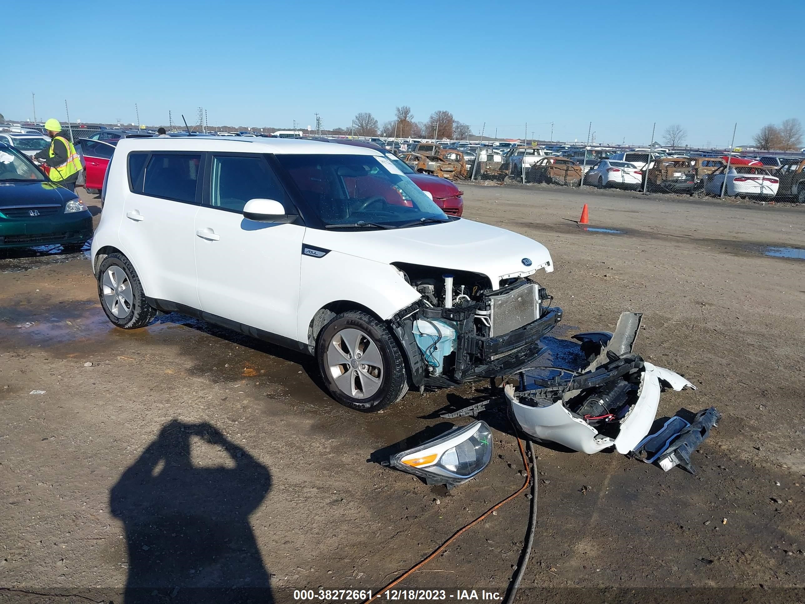 KIA SOUL 2016 kndjn2a28g7351371